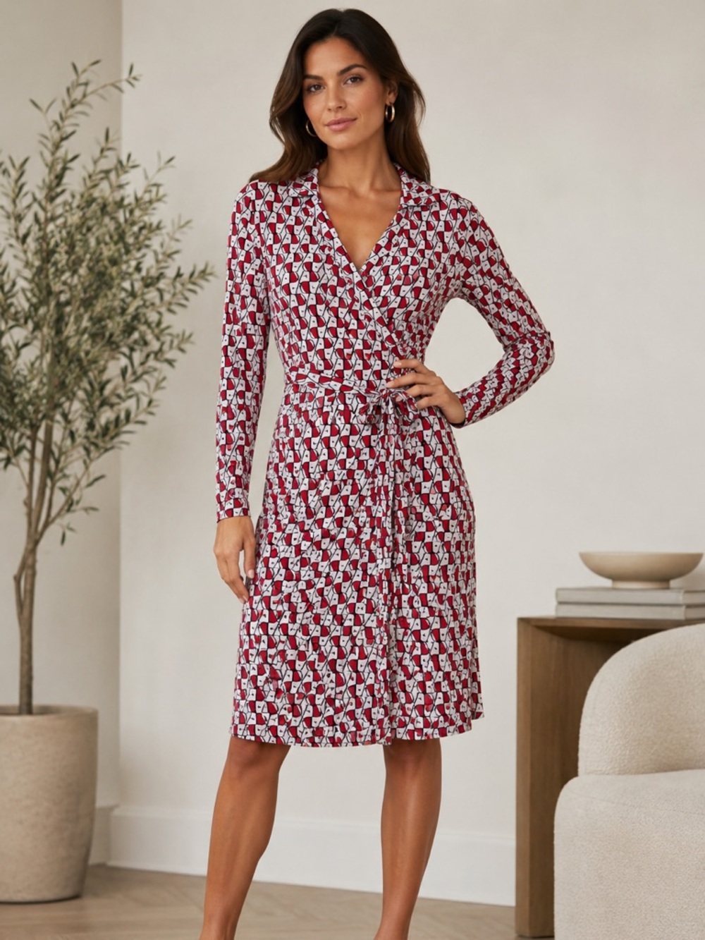 DVF Jeanne Classic Jersey Silk Knit Knee Length Logo Print Wrap Dress \\ 6